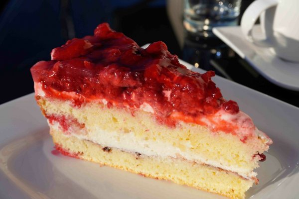 Himbeertorte_Stück Himbeertorte_Stück