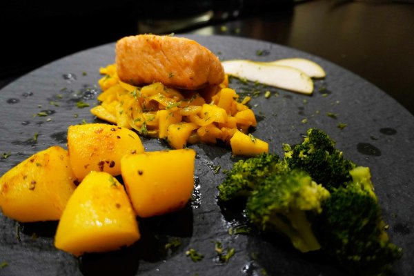Lach_mit_Apfel Chutney_Neu Lach_mit_Apfel Chutney_Neu